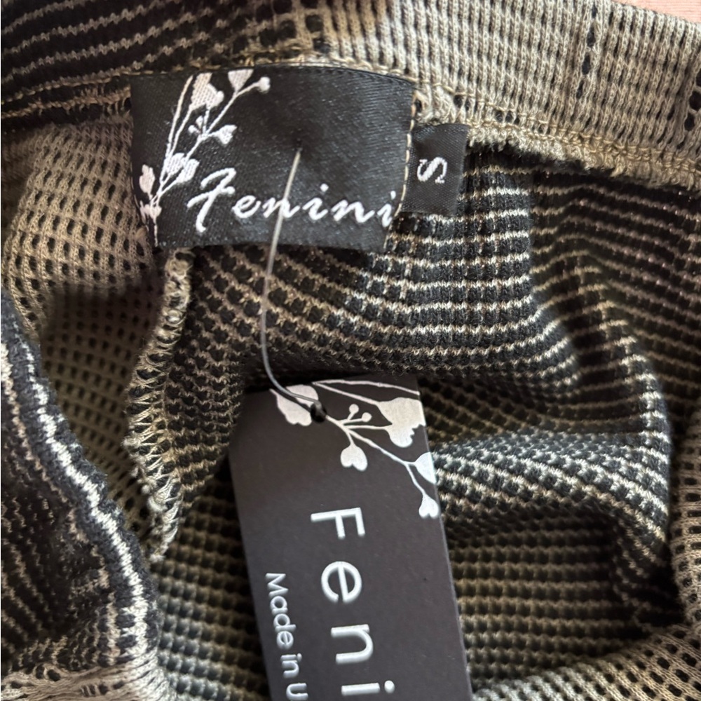 Fenini Two-Tone Black and Gray A-Line Skirt - Picture 6 of 7
